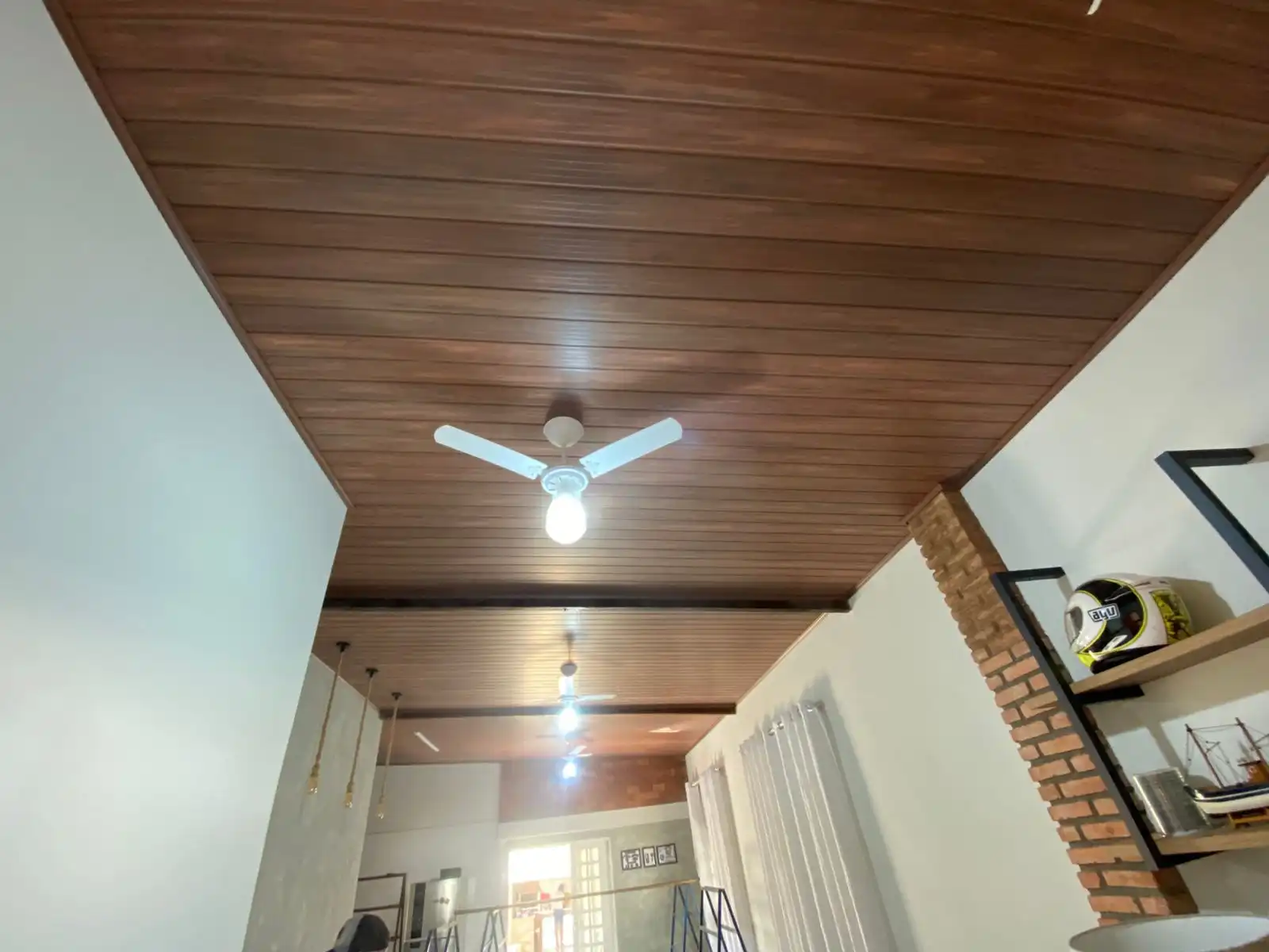 Forro PVC amadeirado em Uberlândia para sala